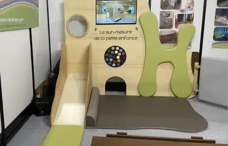 Design d'une structure pour habillage de stand petite enfance par Bubbl'com