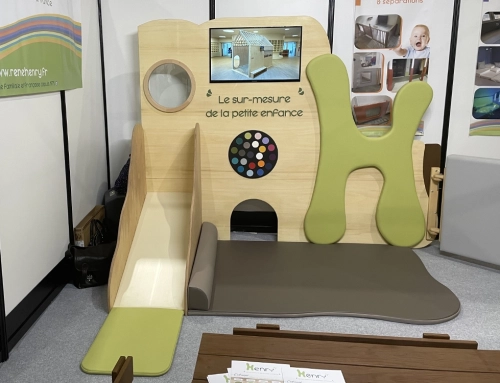 Design habillage de stand façon structure de motricité