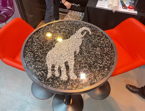 Mange debout – Granulats et résine Epoxy